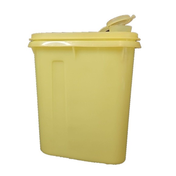 Vintage Tupperware Beverage Buddy Pitcher 1 Qt w Lid Yellow 792 793 - Picture 11 of 11